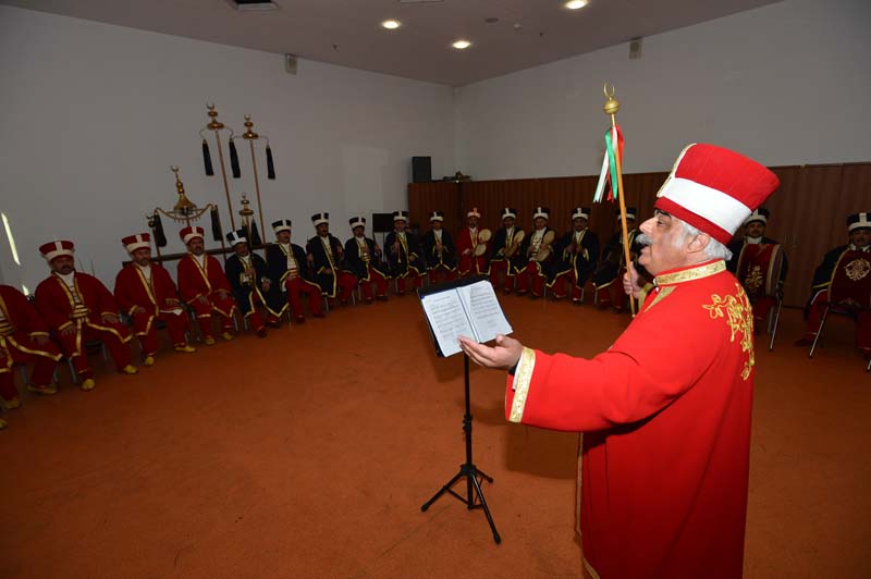 BÜYÜKŞEHİR'İN MEHTERLERİ, GÖNÜLLERİ FETHEDİYOR