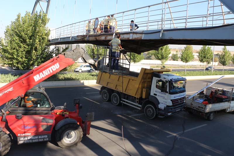 ÜSTGEÇİTLER,HESAPSIZ SÜRÜCÜLERİN KURBANI
