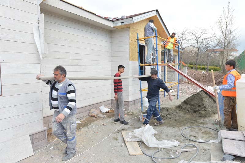 BÜYÜKŞEHİR’DEN, KIRŞEHİRLİLERE “BAHAR HEDİYESİ”
