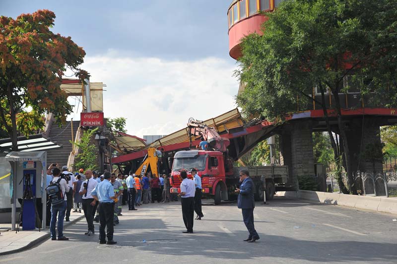 ÜSTGEÇİTLER,HESAPSIZ SÜRÜCÜLERİN KURBANI
