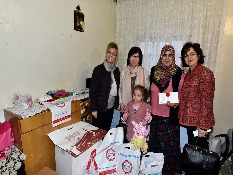 NEVİN GÖKÇEK İLE ÇİN BÜYÜKELÇİSİ'NİN EŞİ,...