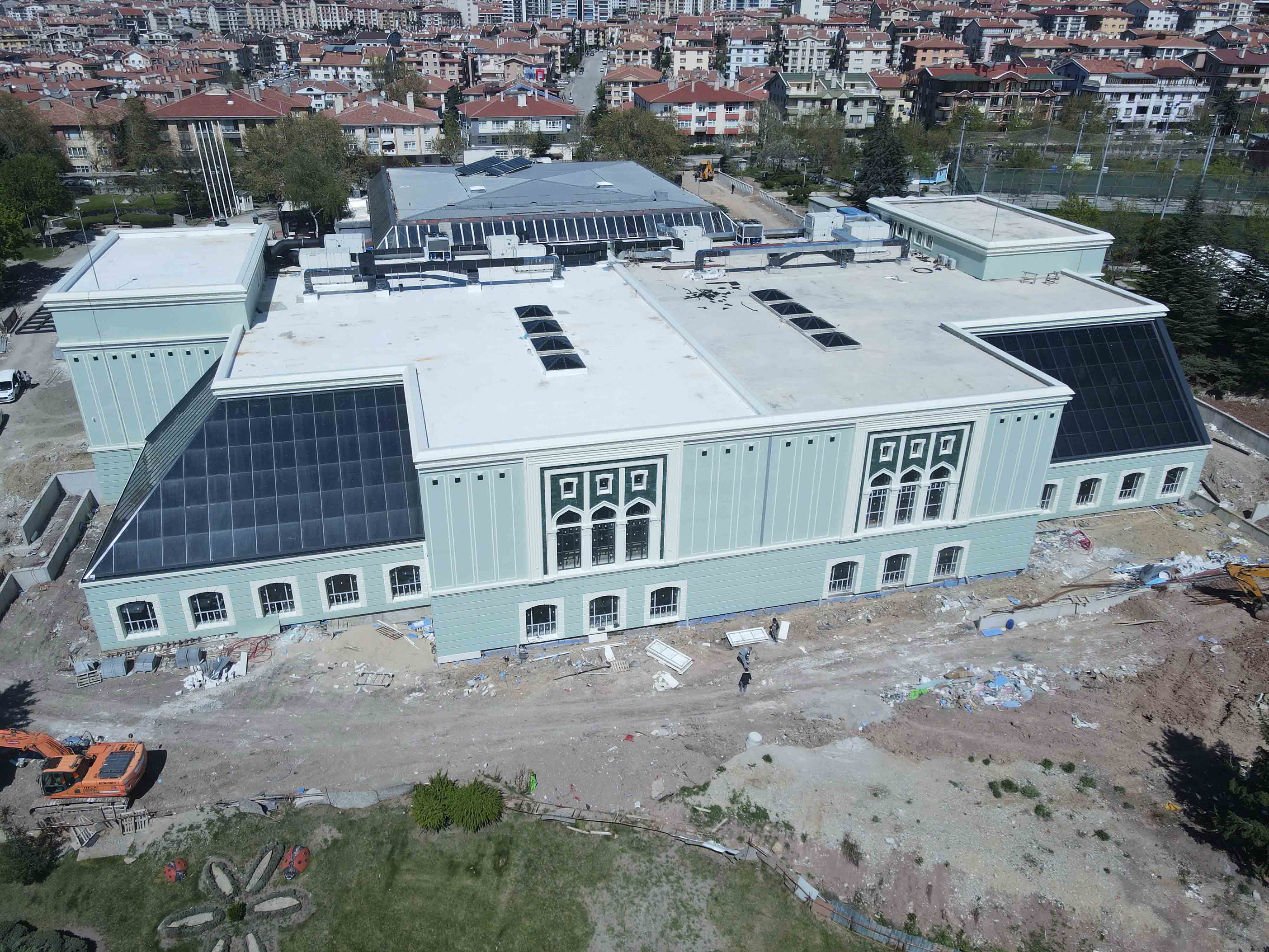 ALTINPARK YÜZME HAVUZU YENİLEME ÇALIŞMALARI DEVAM EDİYOR