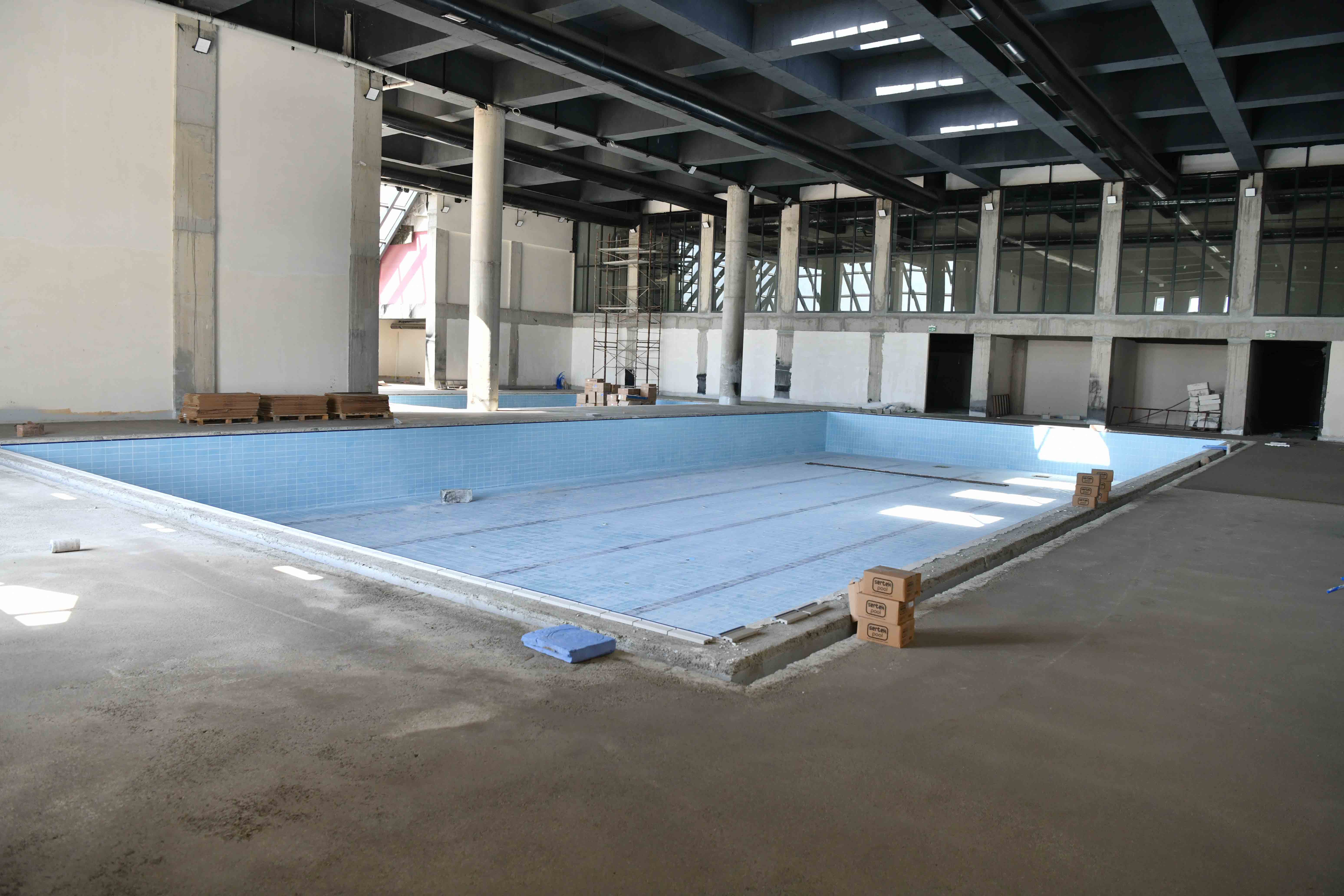 ALTINPARK YÜZME HAVUZU YENİLEME ÇALIŞMALARI DEVAM EDİYOR