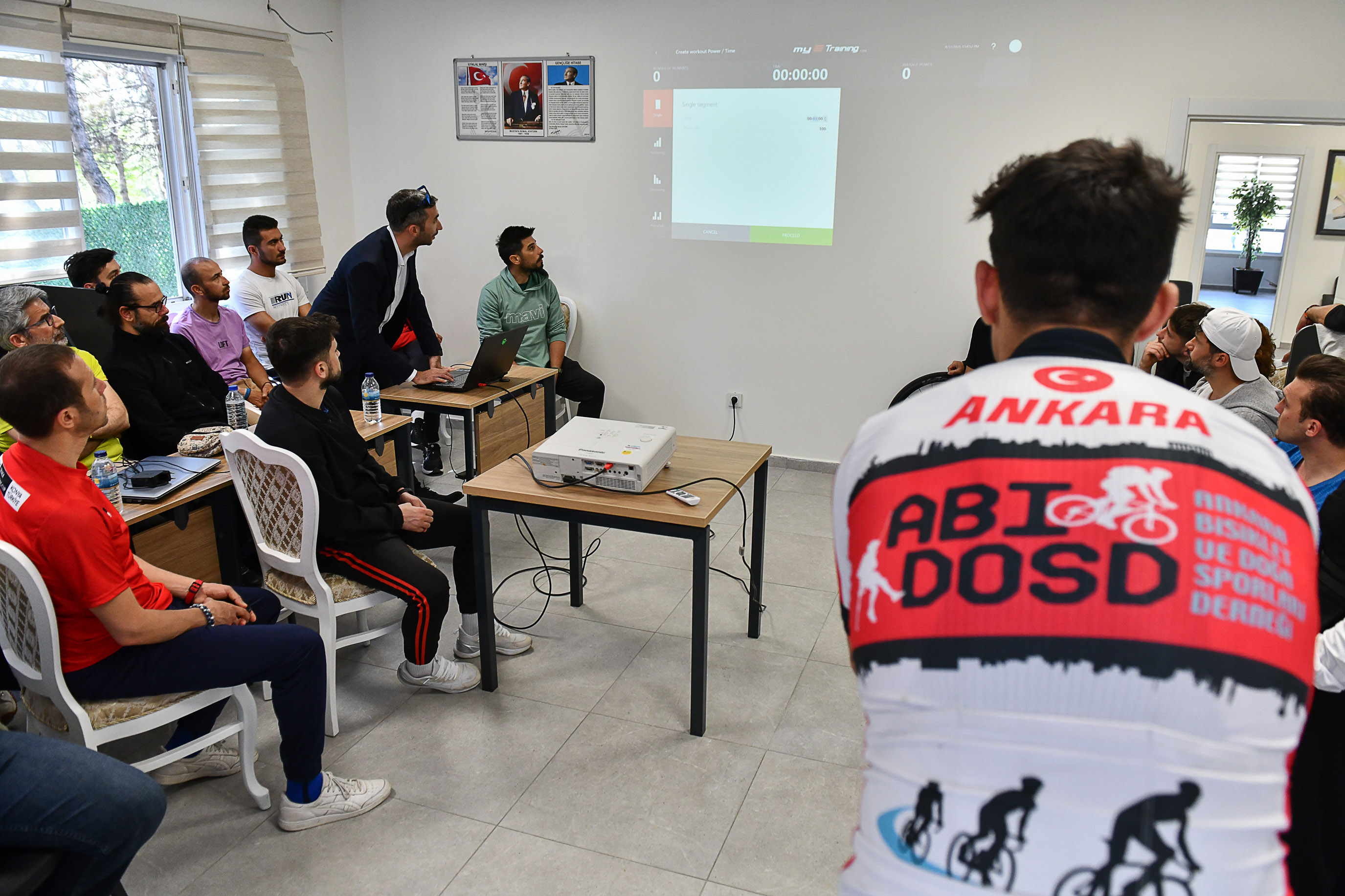 ANKARA BÜYÜKŞEHİR BELEDİYESİNDEN BİSİKLET SPORUNA TAM DESTEK
