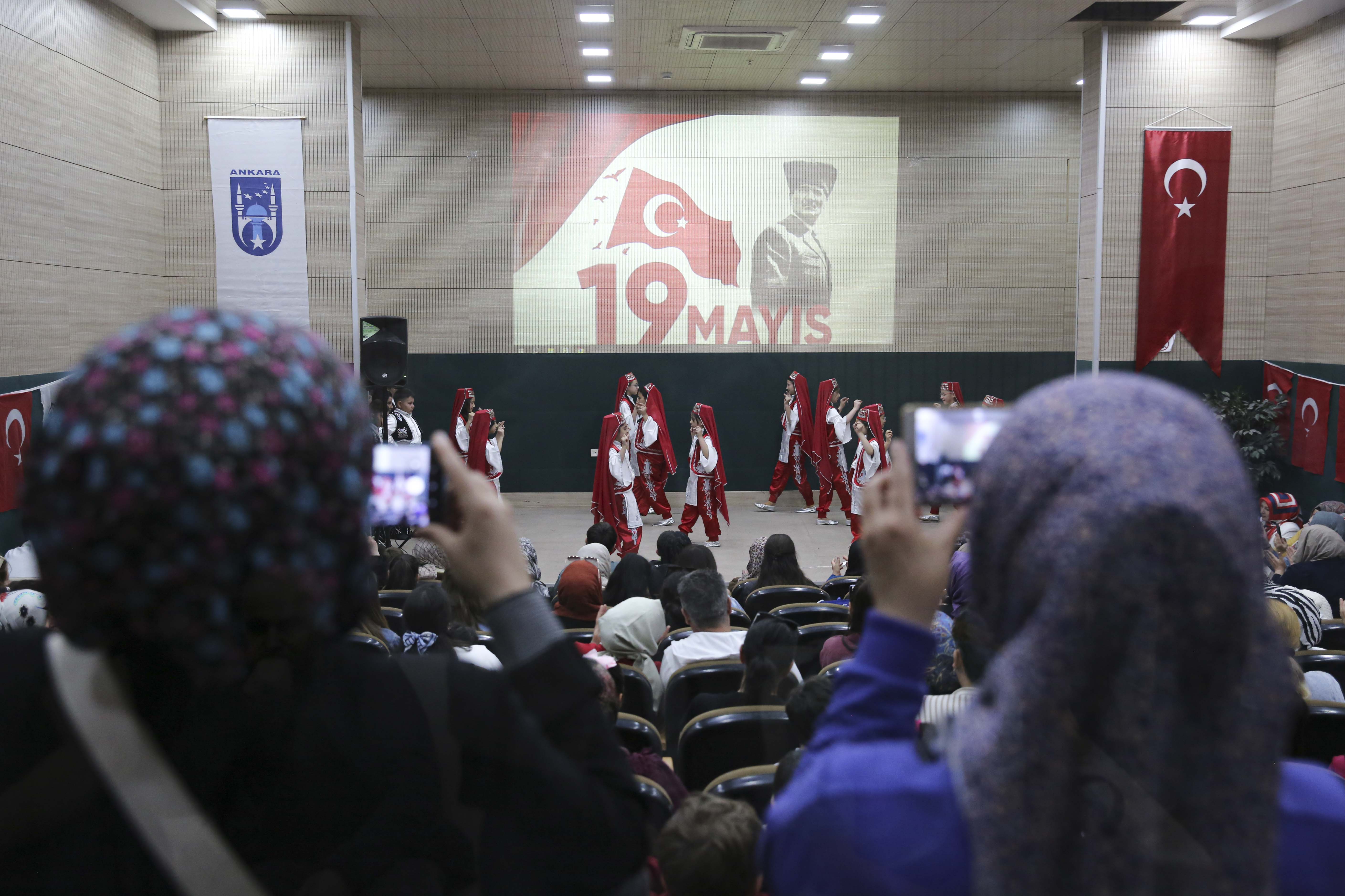 19 MAYIS ATATÜRK’Ü ANMA GENÇLİK VE SPOR BAYRAMI KUTLAMALARI BAŞKENTTE ŞÖLENE DÖNÜŞTÜ