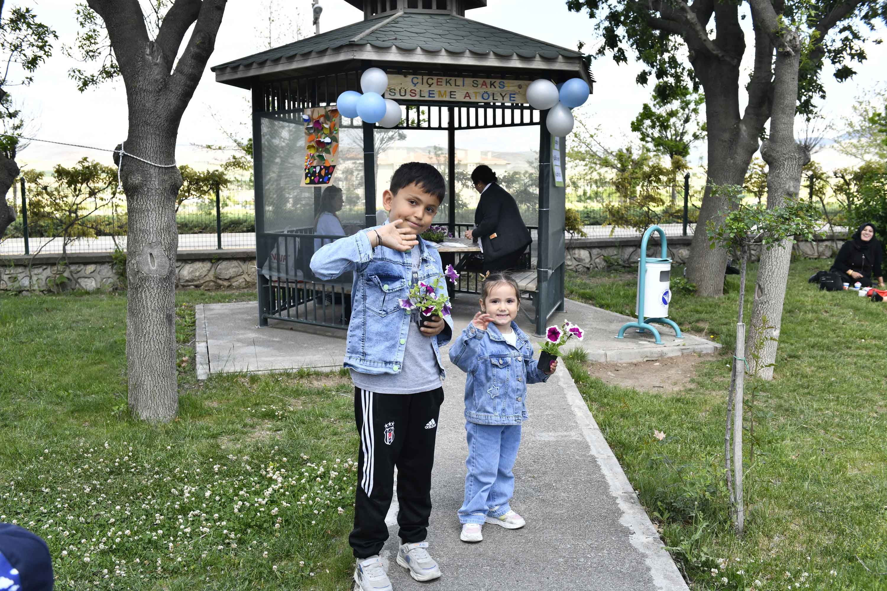 KALECİK’TE ŞENLİK VAR! ABB’DEN AİLE VE ÖĞRENCİLER İÇİN BİRBİRİNDEN RENKLİ ETKİNLİKLER