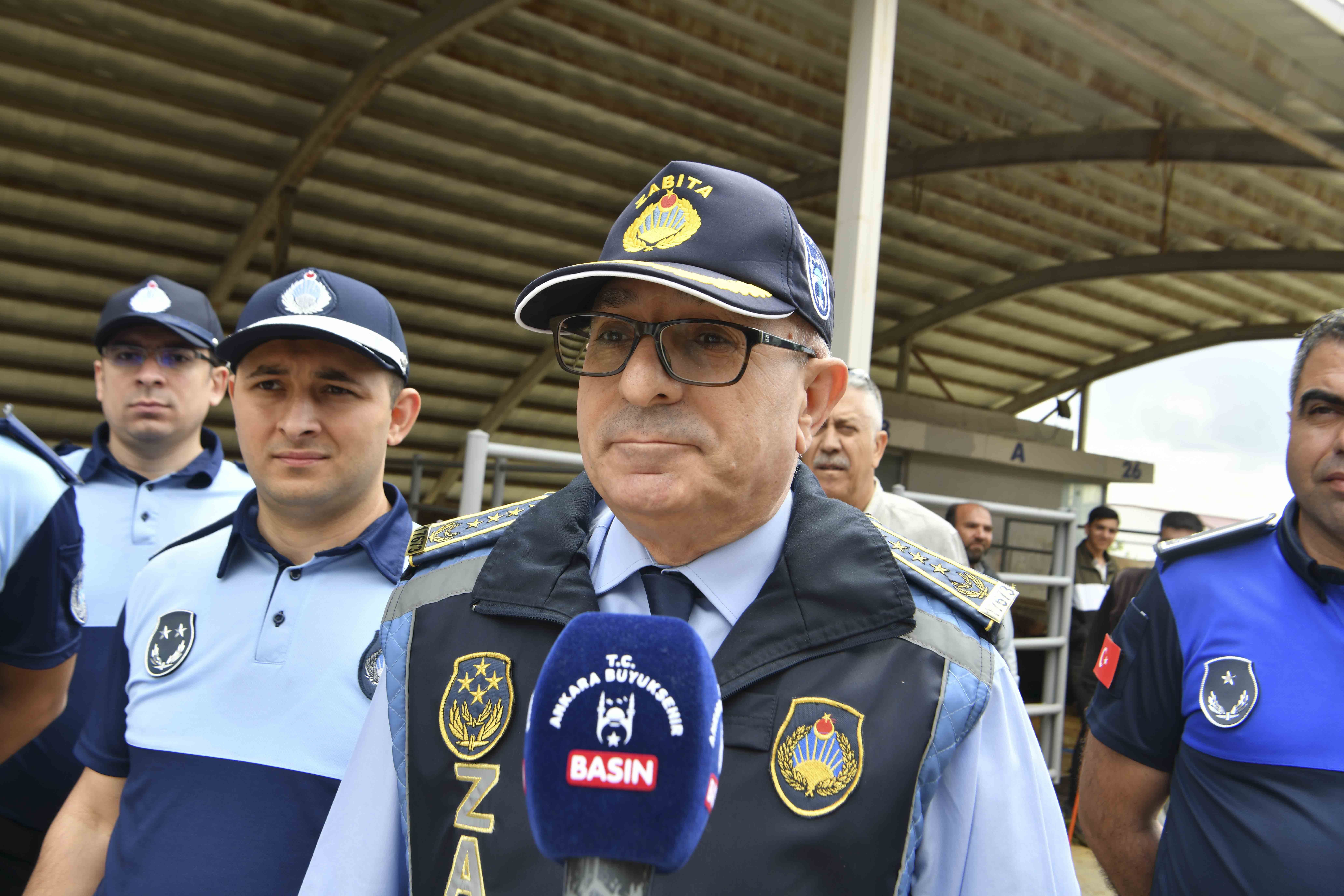 ANKARA BÜYÜKŞEHİR BELEDİYESİ’NDEN KURBAN SATIŞ VE KESİM ALANLARINA DENETİM