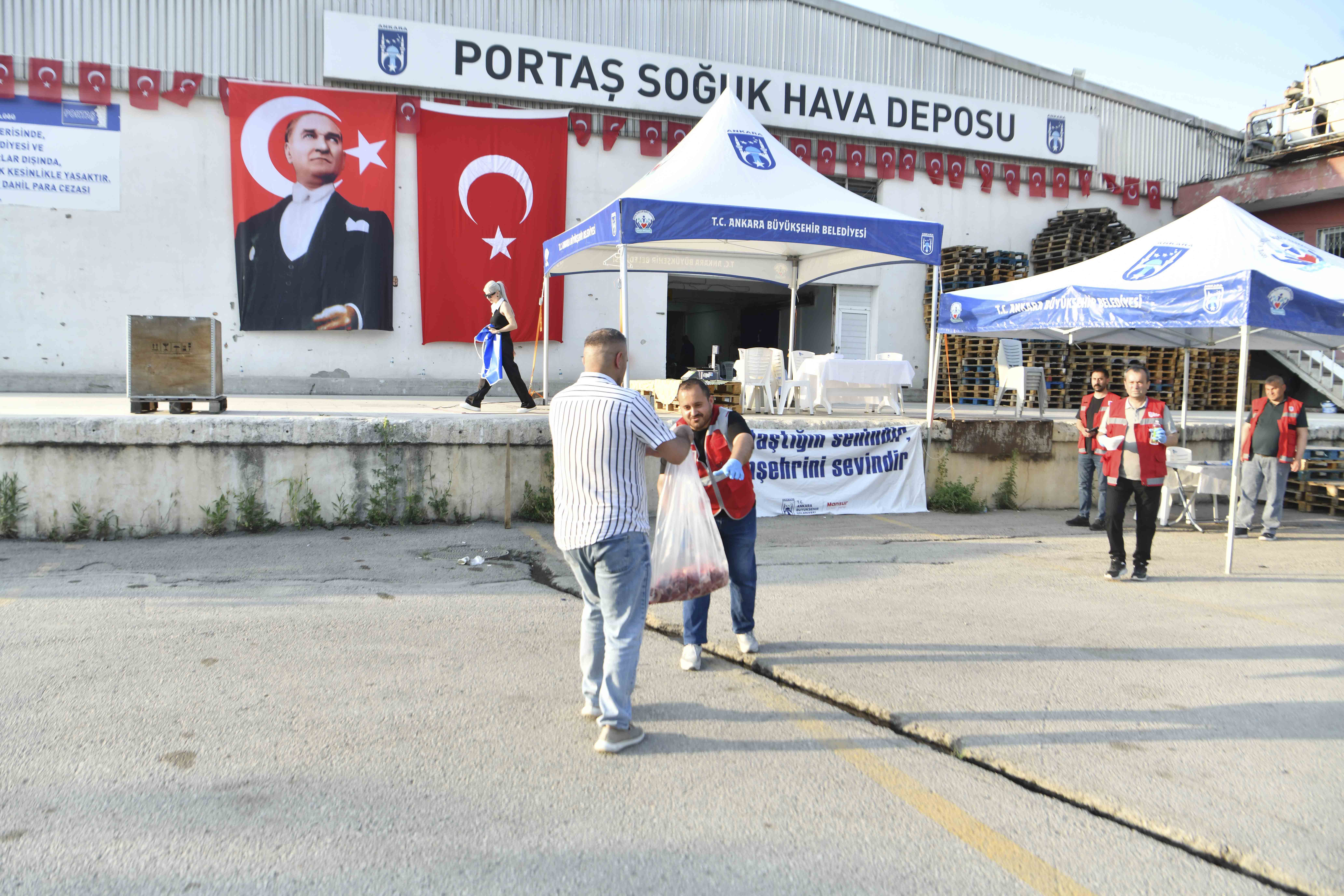 ANKARA BÜYÜKŞEHİR BELEDİYESİ’NDEN “ET PAYLAŞIM KAMPANYASI”