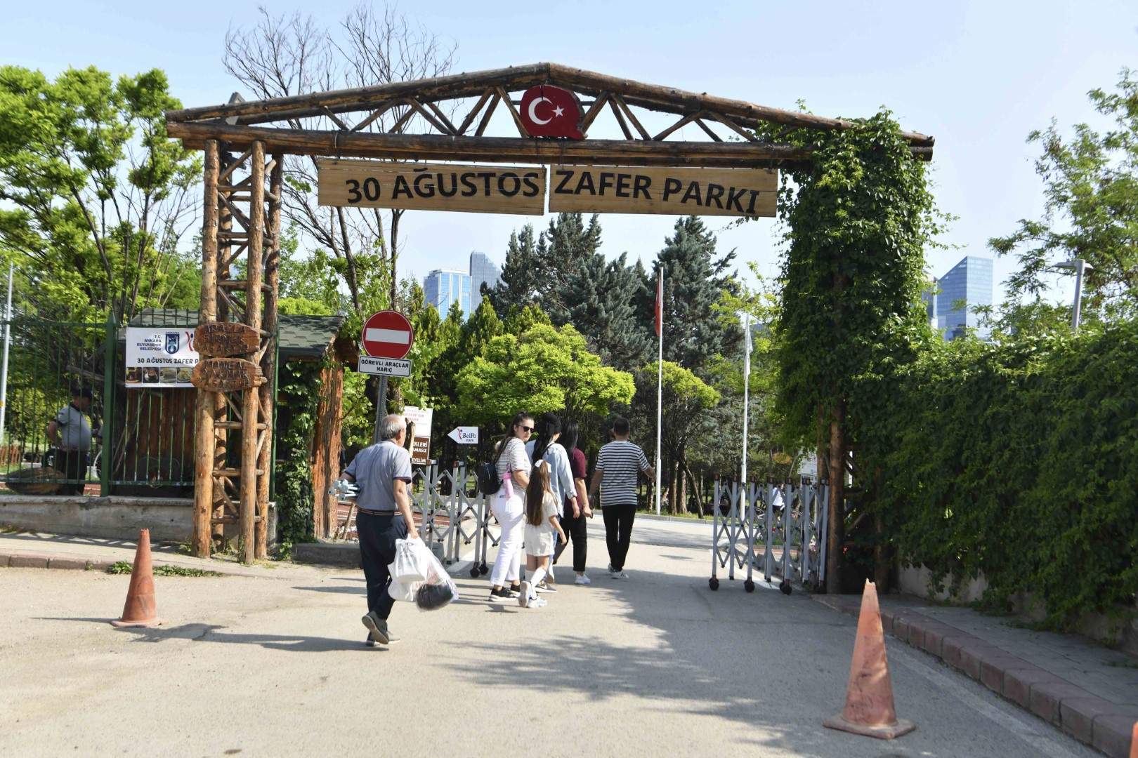 BAŞKENTLİLERİN KURBAN BAYRAMI TATİLİNDE DE ADRESİ DEĞİŞMEDİ