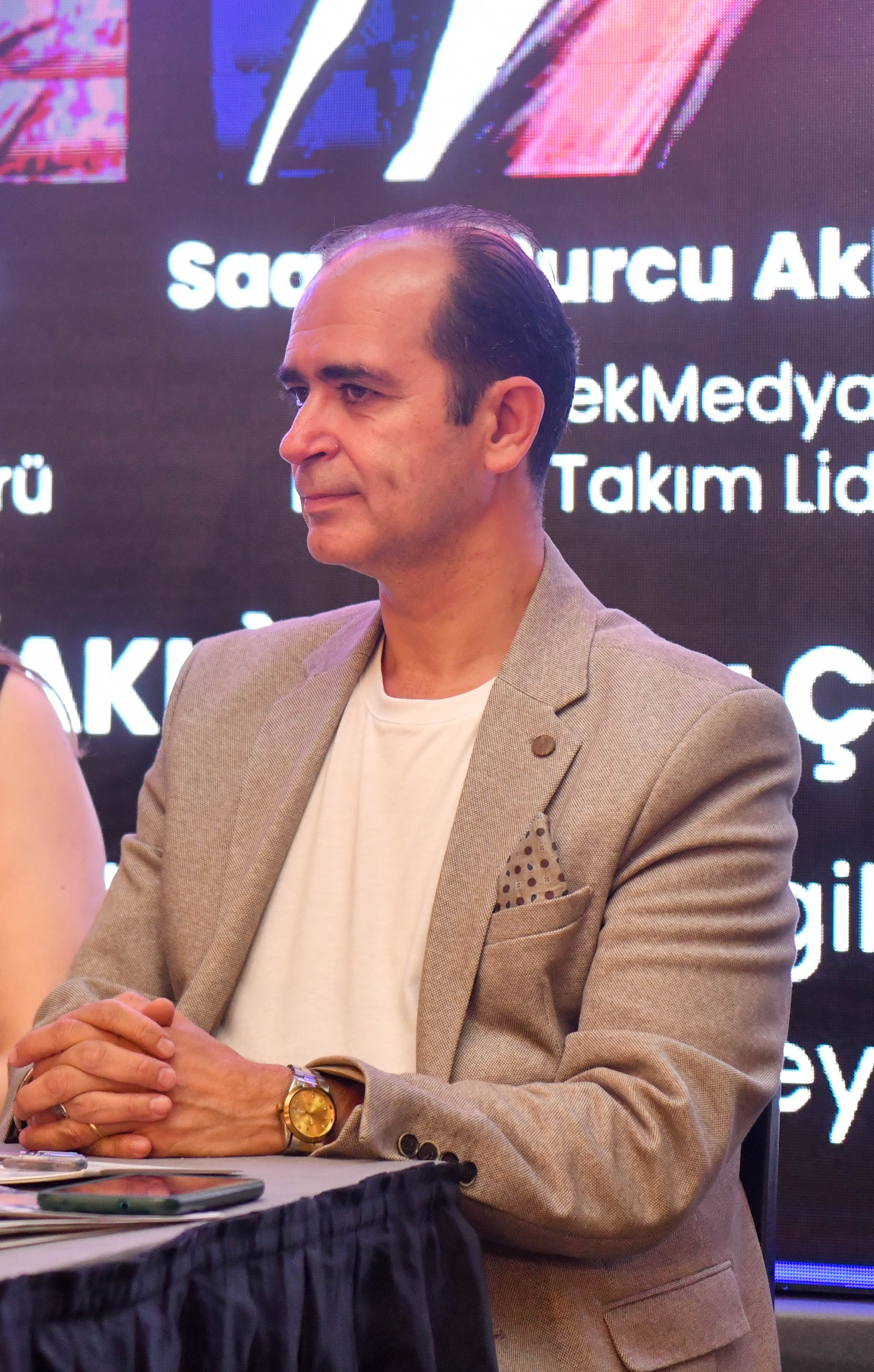 AKK, “YAPAY ZEKÂ VE GAZETECİLİK” PANELİ İLE MEDYA SEKTÖRÜNÜN GELECEĞİNİ MASAYA YATIRDI