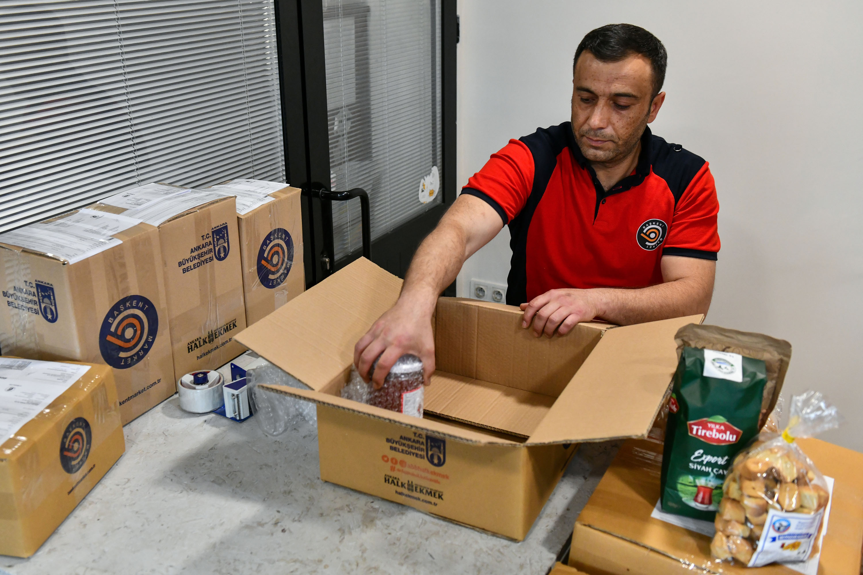HALK EKMEK’TEN “GEL AL” DÖNEMİ