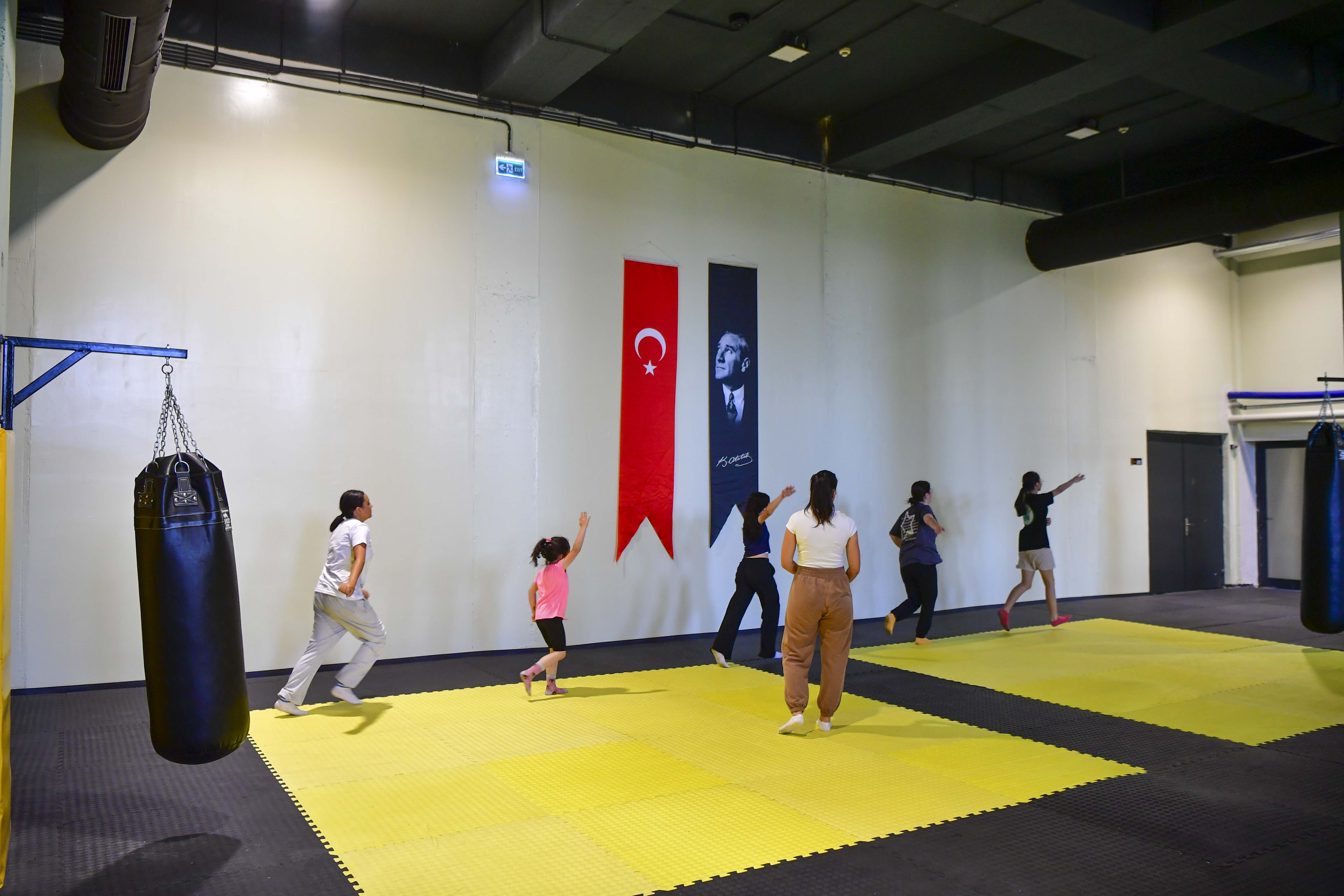 ANKARA BÜYÜKŞEHİR BELEDİYESİ’NDEN SOSYAL DESTEK ALAN AİLELERİN ÇOCUKLARINA ÖZEL ÜCRETSİZ YAZ OKULU