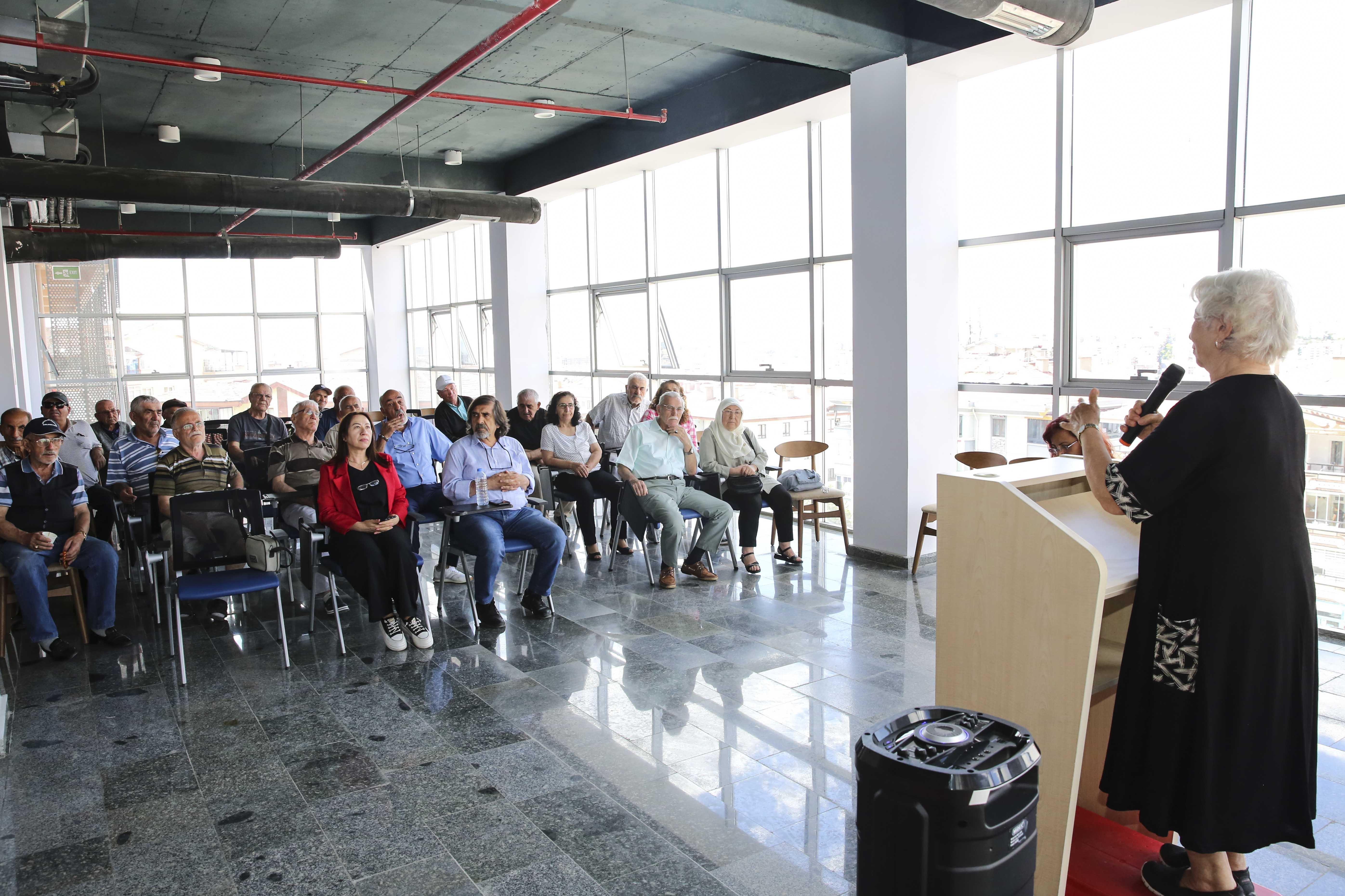ABB’DEN EMEKLİLERE SOSYAL YAŞAM DESTEĞİ: EMEKLİLER ABB’NİN LOKALLERİNDE BULUŞUYOR