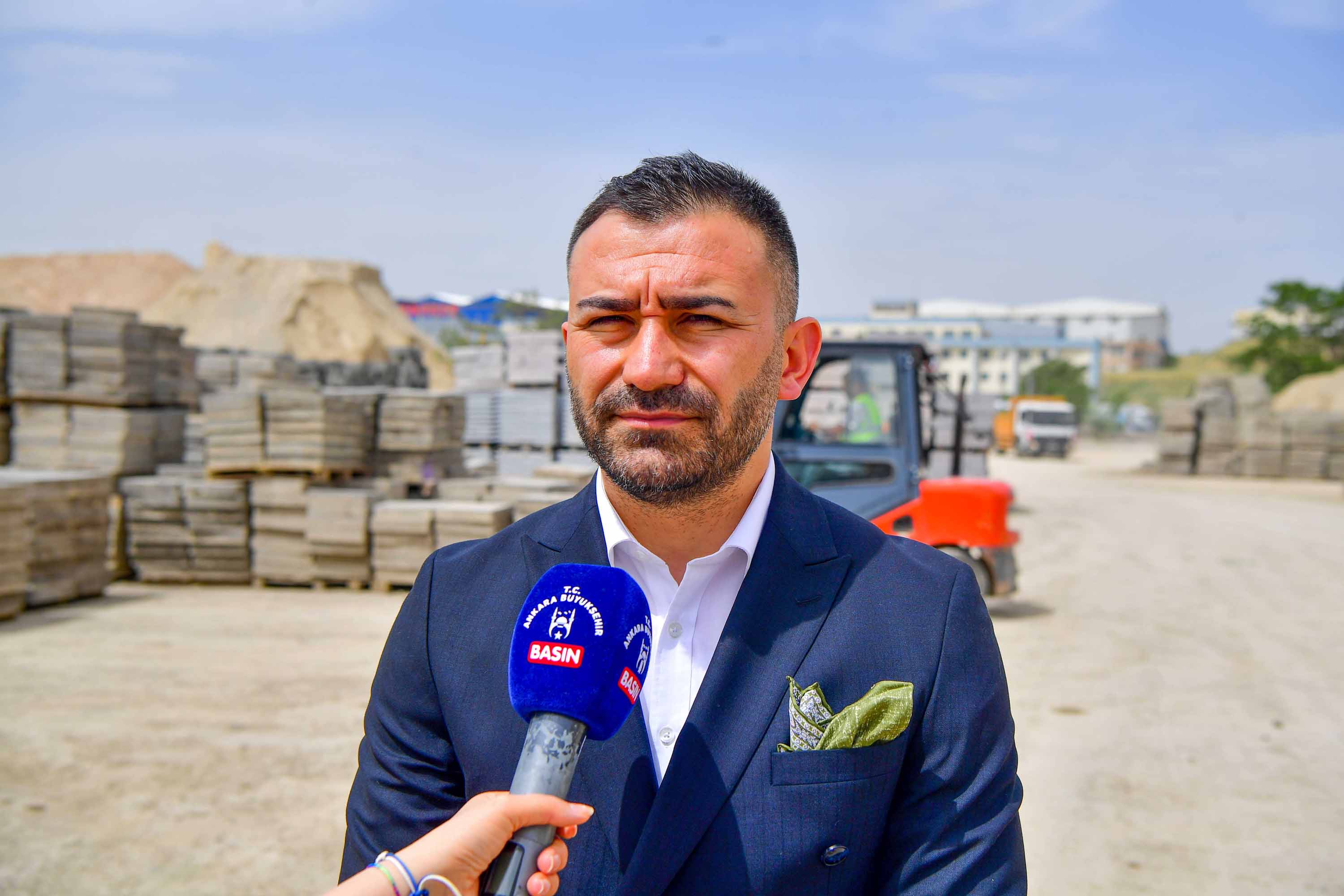ABB KALDIRIM, BORDÜR VE BARİYER YENİLEME ÇALIŞMALARINA DEVAM EDİYOR