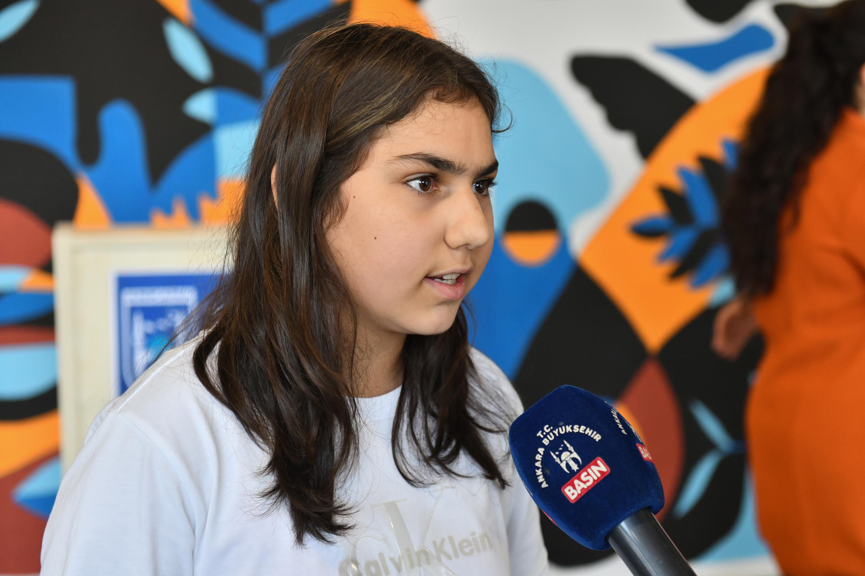 ABB’NİN “POZİTİF ERGEN MÜDAHALE GELİŞİM PROGRAMI”NA KATILAN ÇOCUKLAR SERTİFİKALARINI ALDI