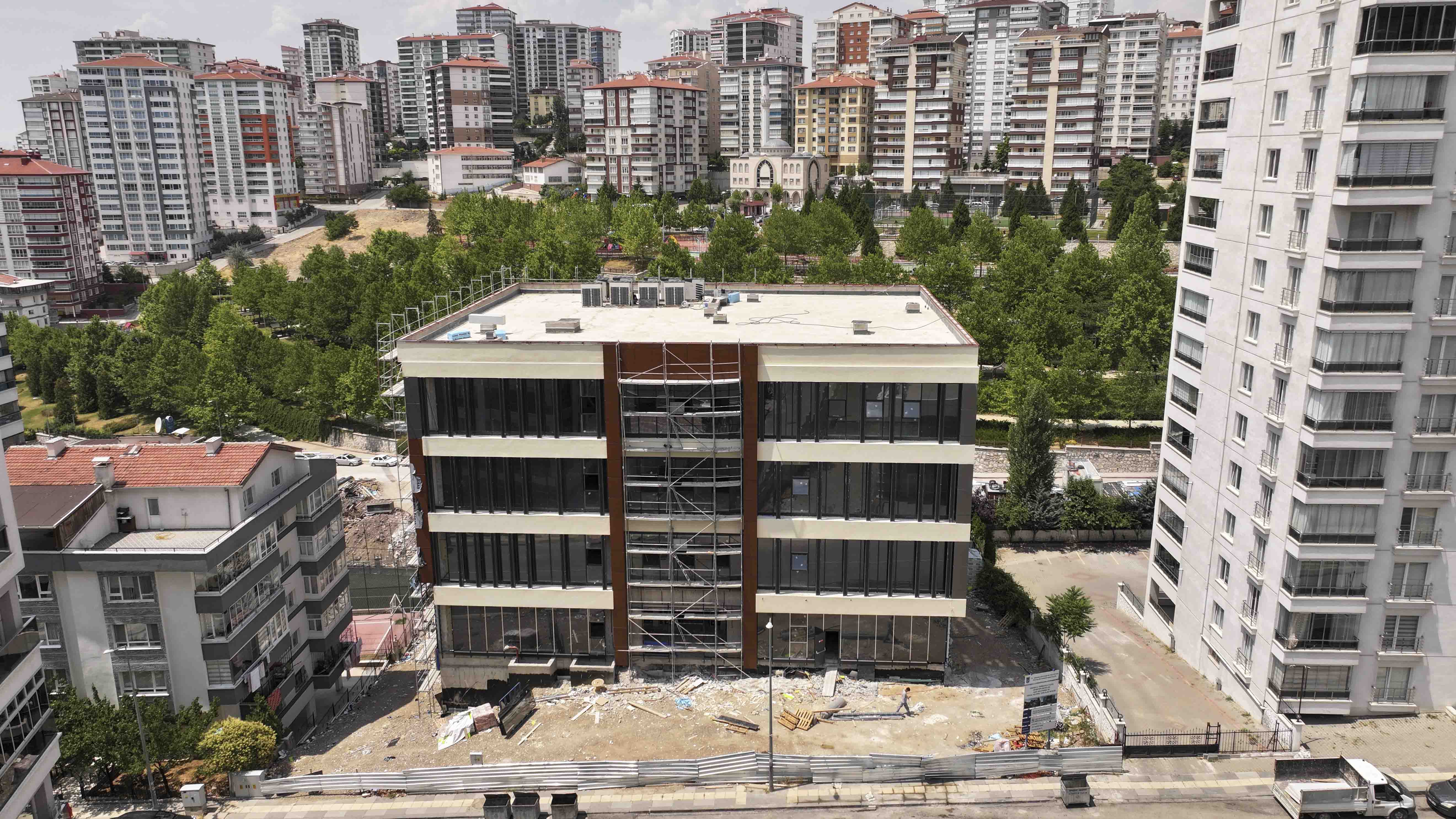 ANKARA BÜYÜKŞEHİR BELEDİYESİ’NDEN YENİMAHALLE İLÇESİNE ÜÇ YENİ SOSYAL VE KÜLTÜREL TESİS