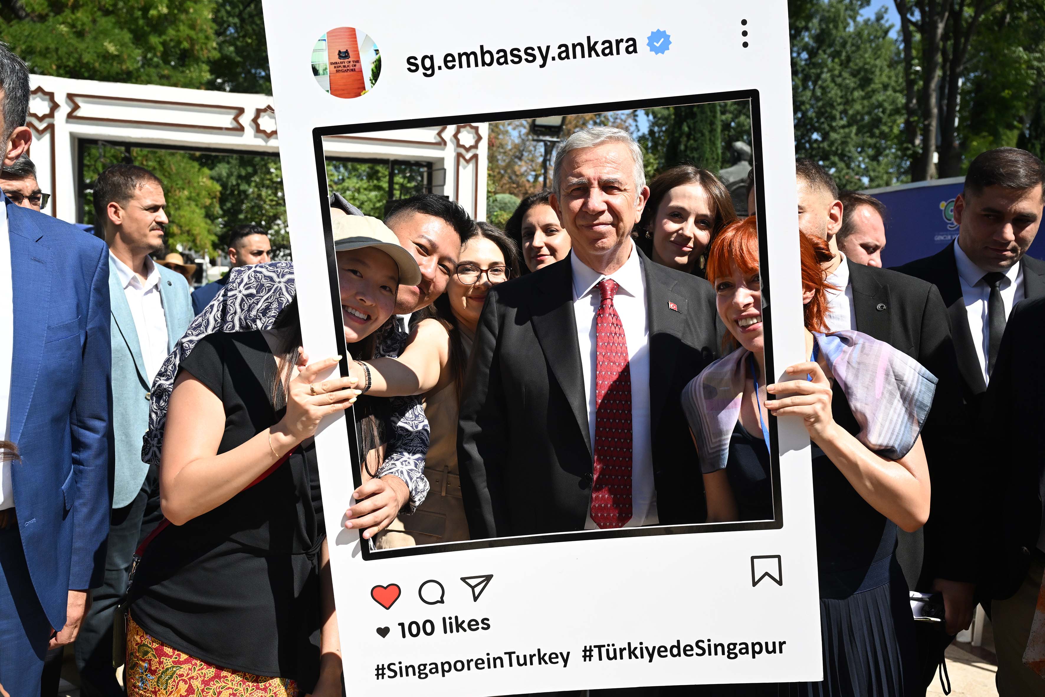 MANSUR YAVAŞ, “12 AĞUSTOS ULUSLARARASI GENÇLİK GÜNÜ BULUŞMASI”NA KATILDI