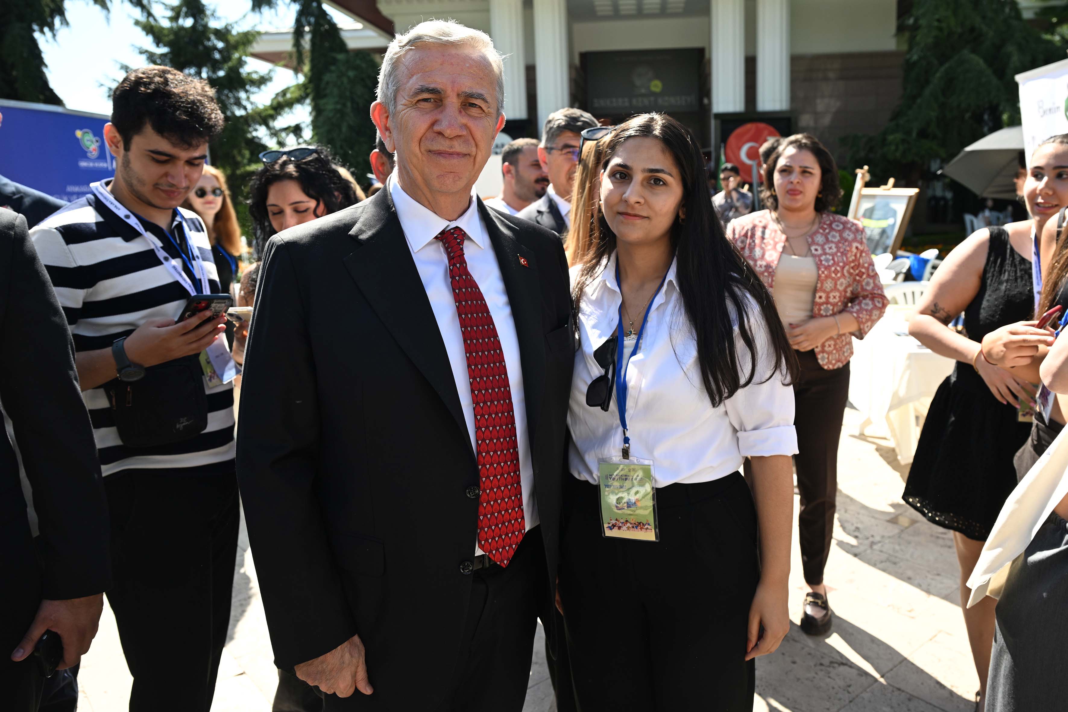 MANSUR YAVAŞ, “12 AĞUSTOS ULUSLARARASI GENÇLİK GÜNÜ BULUŞMASI”NA KATILDI