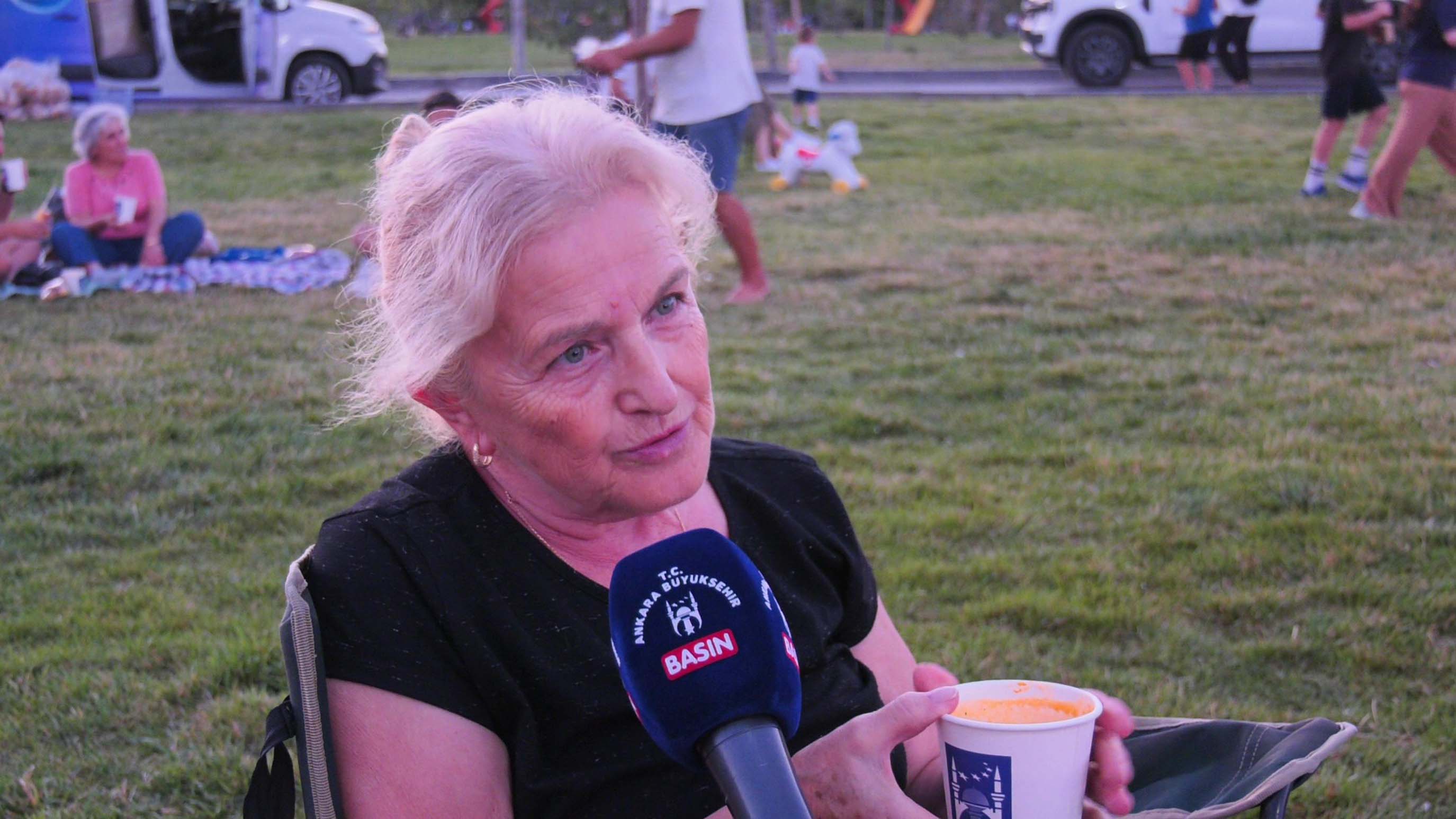 BAŞKENTLİLER YAZIN KEYFİNİ PARK VE REKREASYON ALANLARINDA ÇIKARIYOR
