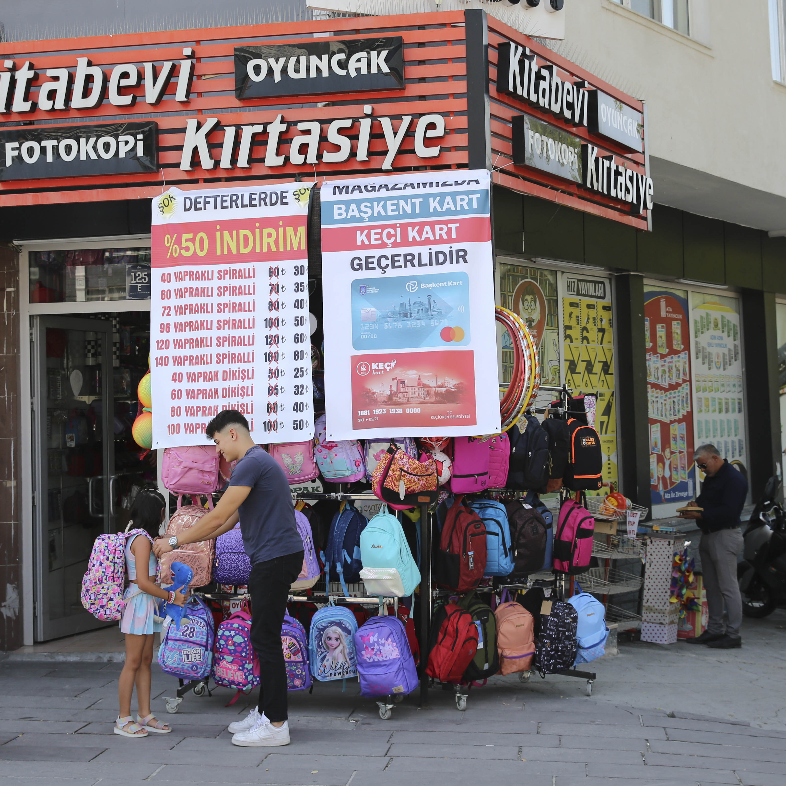 ANKARA BÜYÜKŞEHİR BELEDİYESİ’NDEN YAKLAŞIK 104 BİN ÖĞRENCİYE 91 MİLYON TL KIRTASİYE DESTEĞİ