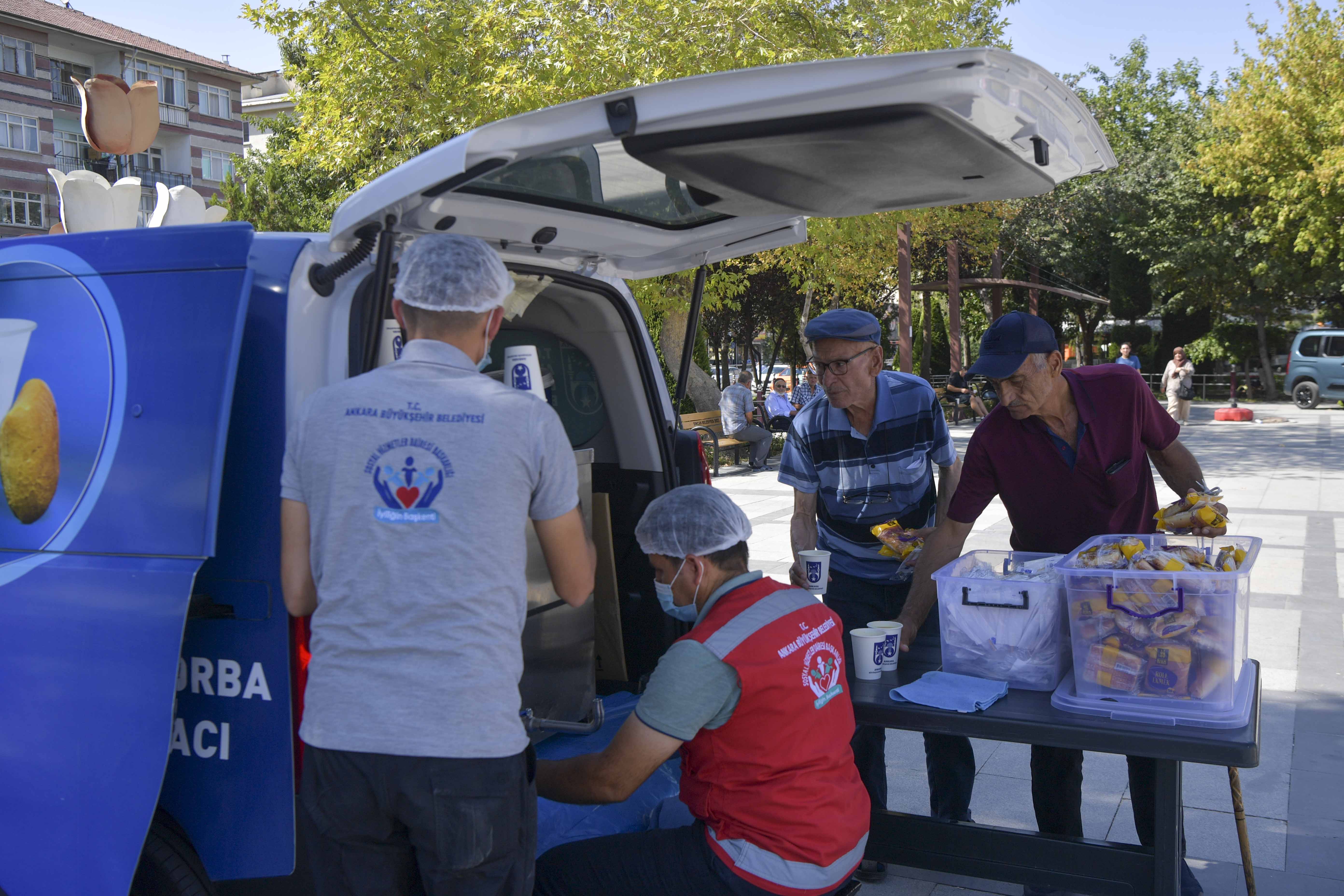 ANKARA BÜYÜKŞEHİR EMEKLİLERİN YANINDA