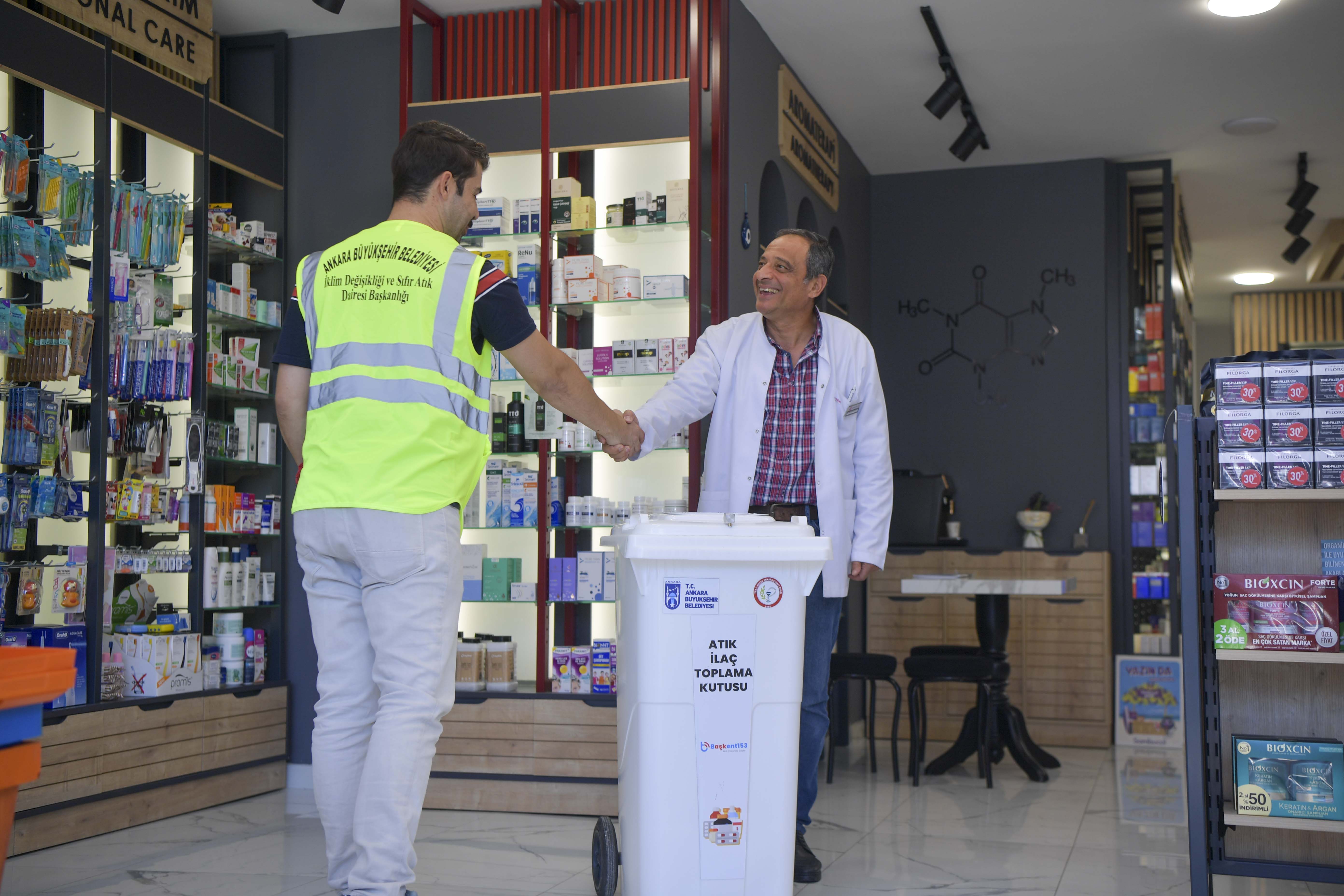 ANKARA BÜYÜKŞEHİR’İN “EVSEL ATIK İLAÇ TOPLAMA KAMPANYASI” DEVAM EDİYOR