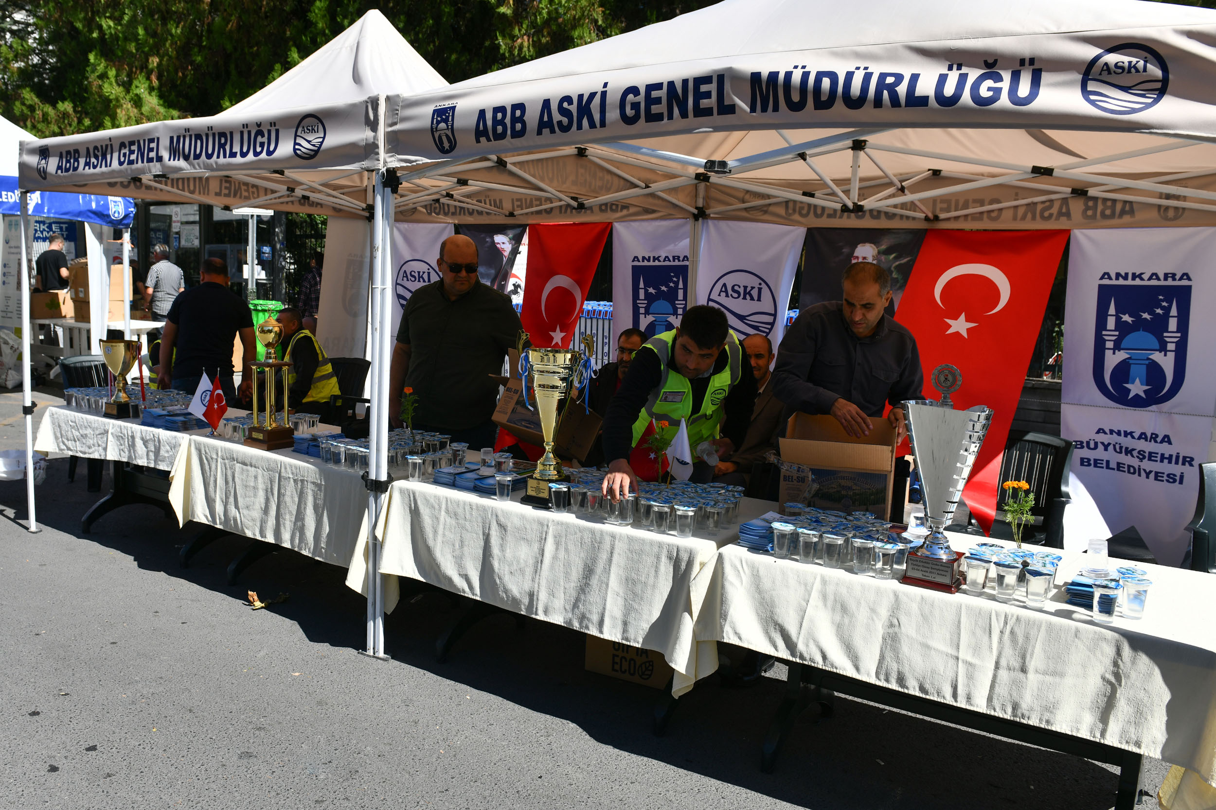 BAŞKENT’TE 7. CADDE AVRUPA HAREKETLİLİK HAFTASI'NA ÖZEL OLARAK ARAÇ TRAFİĞİNE KAPATILDI