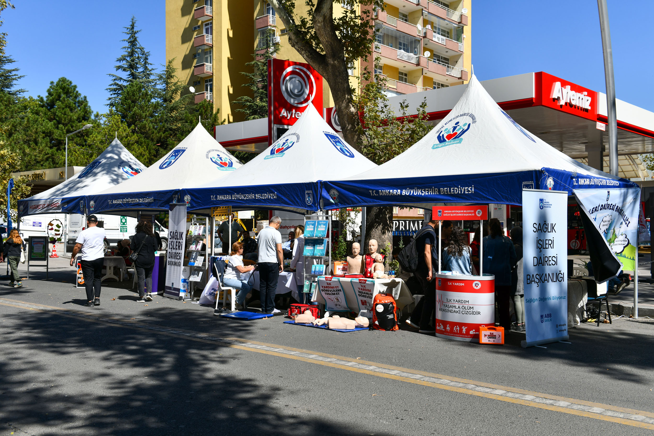 BAŞKENT’TE 7. CADDE AVRUPA HAREKETLİLİK HAFTASI'NA ÖZEL OLARAK ARAÇ TRAFİĞİNE KAPATILDI