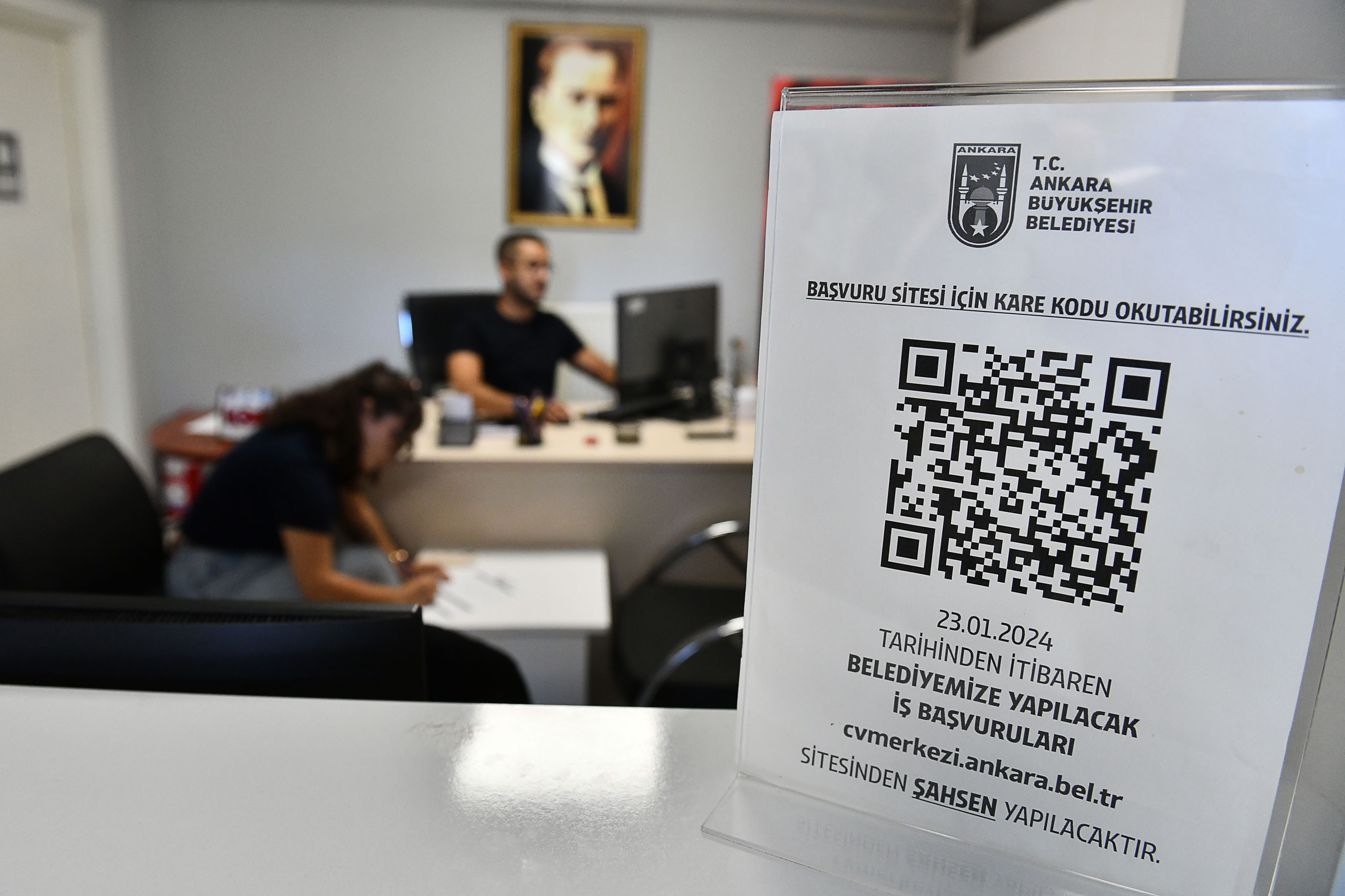 İŞ ARAYAN VATANDAŞLARLA İŞVEREN FİRMALAR ARASINDAKİ KÖPRÜ: ABB KARİYER MERKEZİ