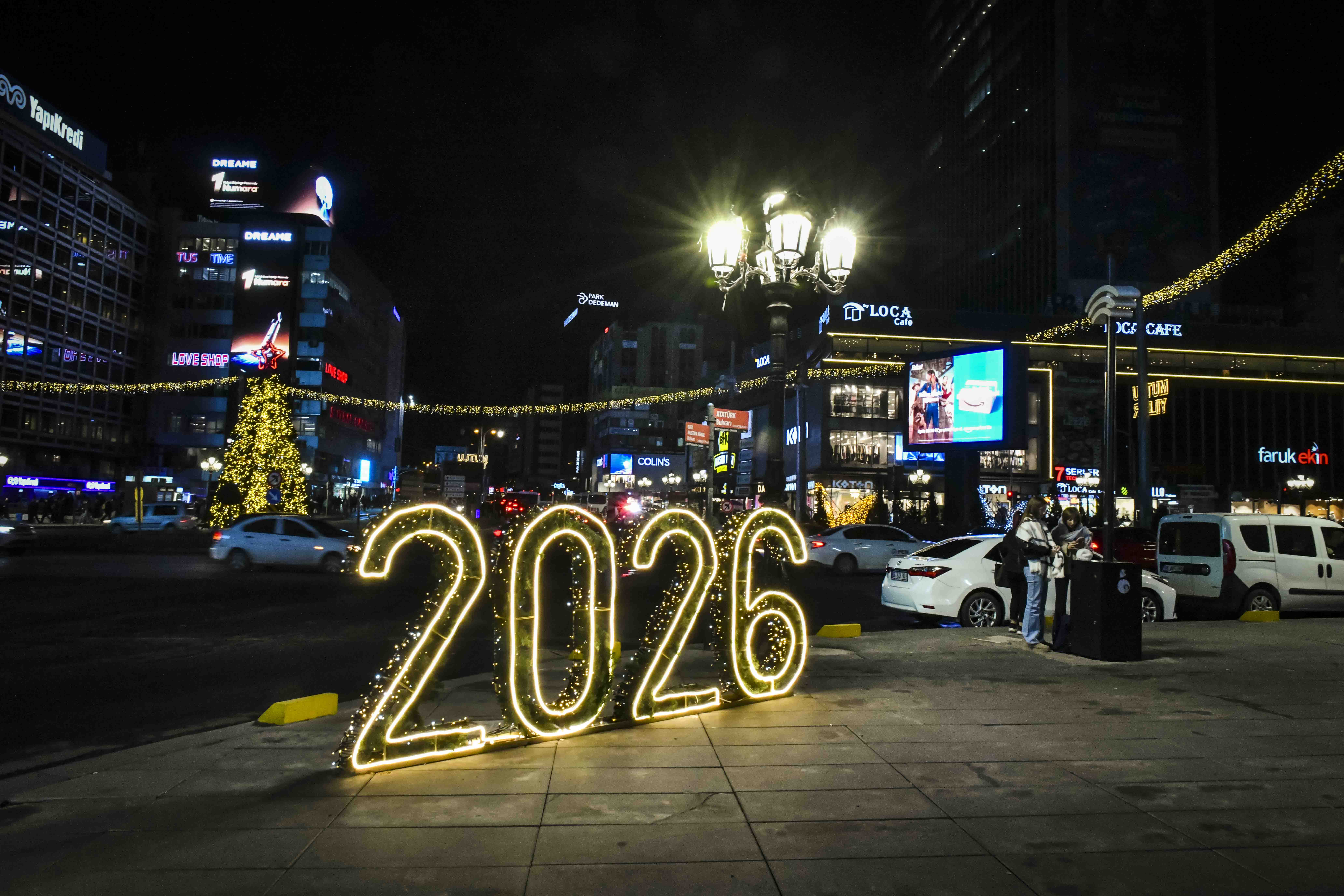 ANKARA 2026’YI IŞIL IŞIL KARŞILIYOR   