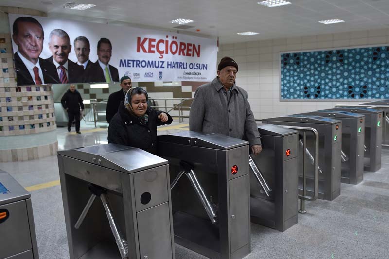 KEÇİÖREN’DE METRO SEVİNCİ