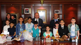 BÜYÜKŞEHİR'DE 23 NİSAN ETKİNLİĞİ