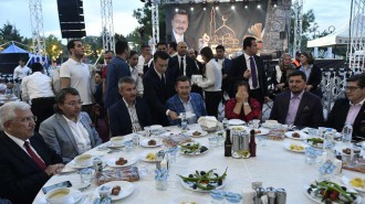 BAŞKAN GÖKÇEK, ŞİRKET PERSONELİYLE İFTARDA BULUŞTU