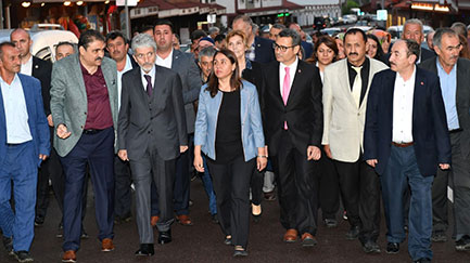 BAŞKAN TUNA ÇAMLIDERE’DE