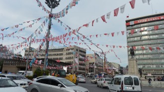 BÜYÜKŞEHİR’DEN SEÇİM AFİŞ VE PANKART TOPLAMA SEFERBERLİĞİ