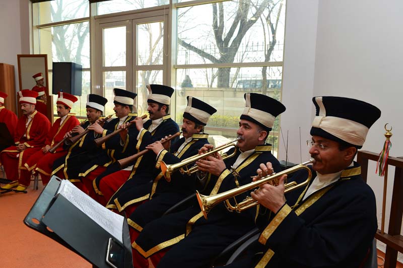 BÜYÜKŞEHİR'İN MEHTERLERİ, GÖNÜLLERİ FETHEDİYOR