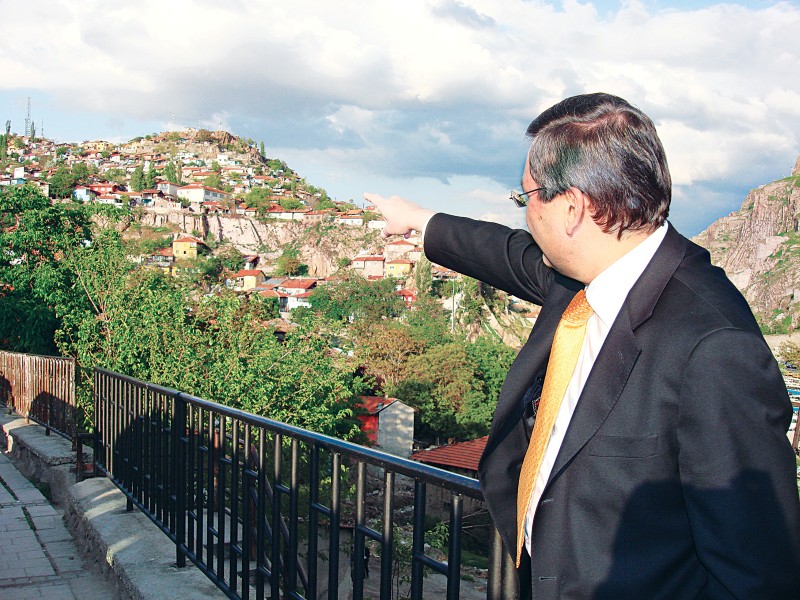 HIDIRLIKTEPE, GECEKONDULARDAN TEMİZLENİYOR