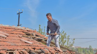 BAŞKENT’TE GÜLE OYNAYA BİR YIKIM
