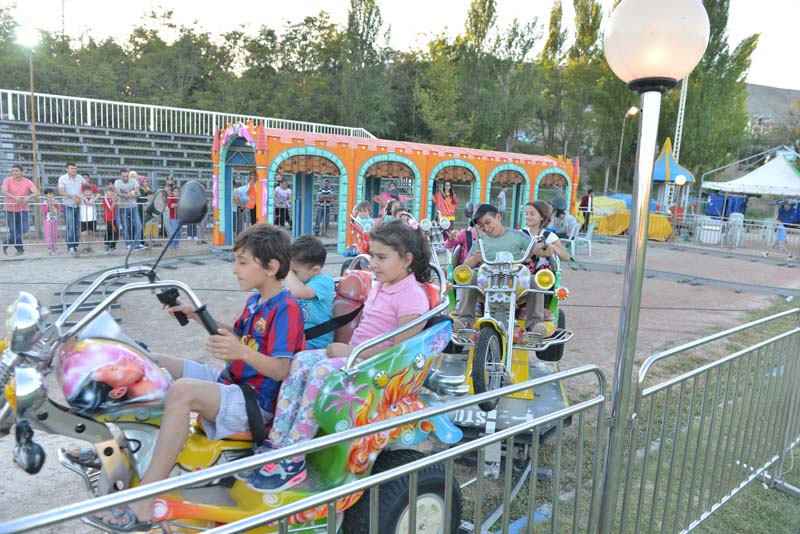 HAYDİ ÇOCUKLAR EĞLENCEYE