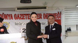BAŞKAN GÖKÇEK'E BİR ÖDÜL DAHA