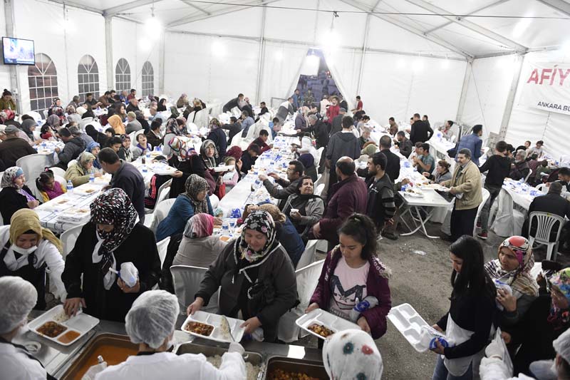 BÜYÜKŞEHİR’İN “EV TADINDA” İFTAR SOFRALARI