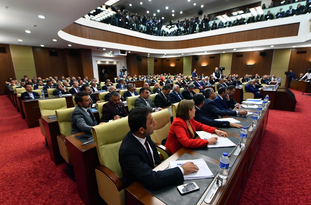 MECLİS TOPLANTISI’NDA ÖNERGE KRİZİ
