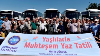 BÜYÜKŞEHİR, TATİL KAMPLARINDA YAŞLILARI AĞIRLIYOR