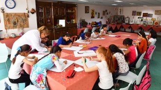 BÜYÜKŞEHİR MÜLTECİLERİN YANINDA