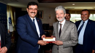 BAŞKAN TUNA’YA SERVİS ARAÇLARI ODASINDAN ZİYARET