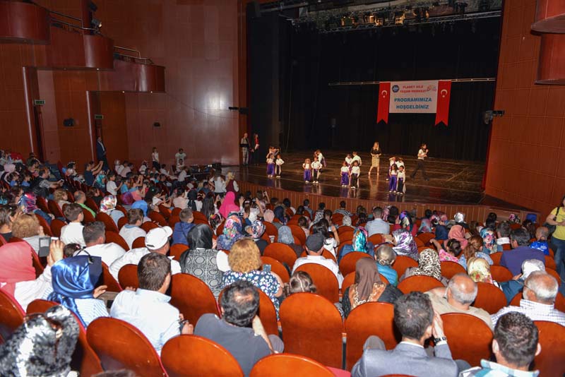 PLANET AİLE YAŞAM MERKEZİ ÜYELERİNİN YIL SONU ETKİNLİĞİ