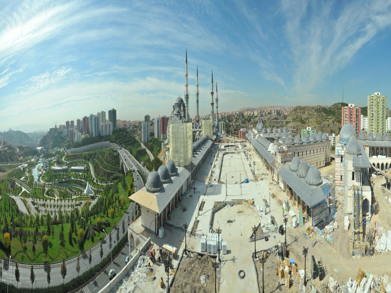 GÖKÇEK VE GÖRMEZ, KUZEY ANKARA KULLİYESİ'Nİ GEZDİ