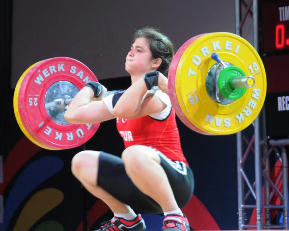 BÜYÜKŞEHİR SPORDA DA GÖĞÜSLERİ KABARTIYOR