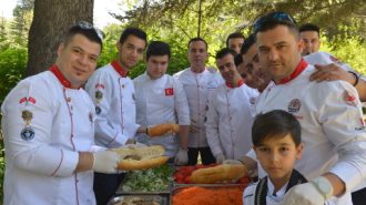 BÜYÜKŞEHİR'E EMANET ÇOCUKLAR PİKNİKTE