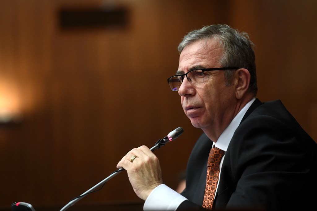 MECLİS TOPLANTISI’NDA ÖNERGE KRİZİ